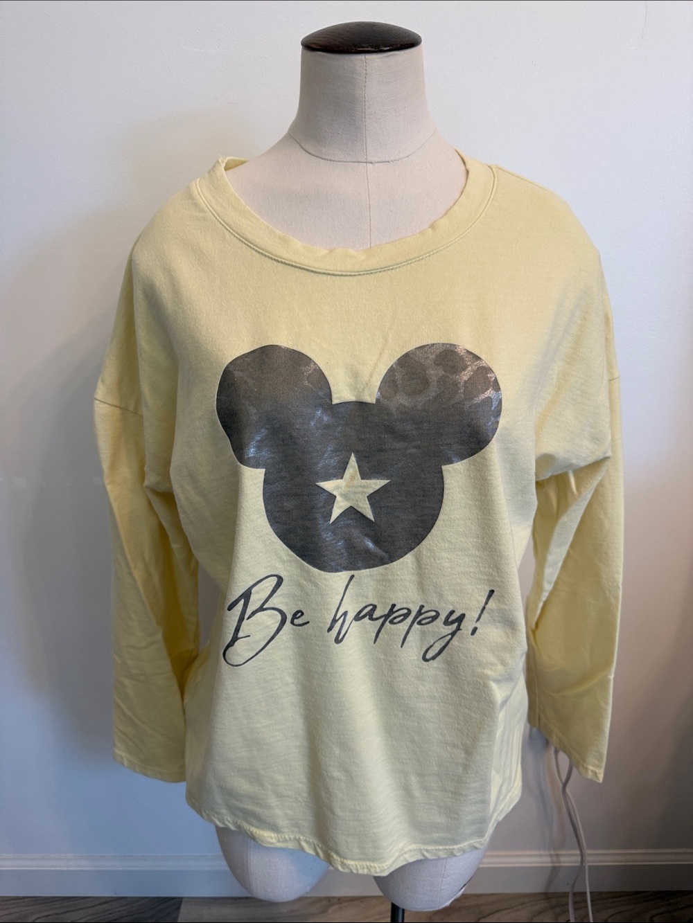 Yellow Graphic Sweatshirt - Be happy! Made in Italy